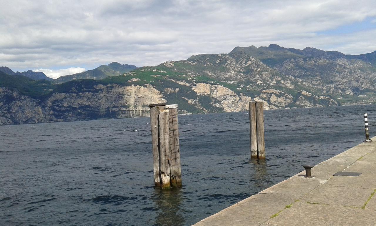 Casa Vacanze Regina Del Lago Tremosine Exterior foto