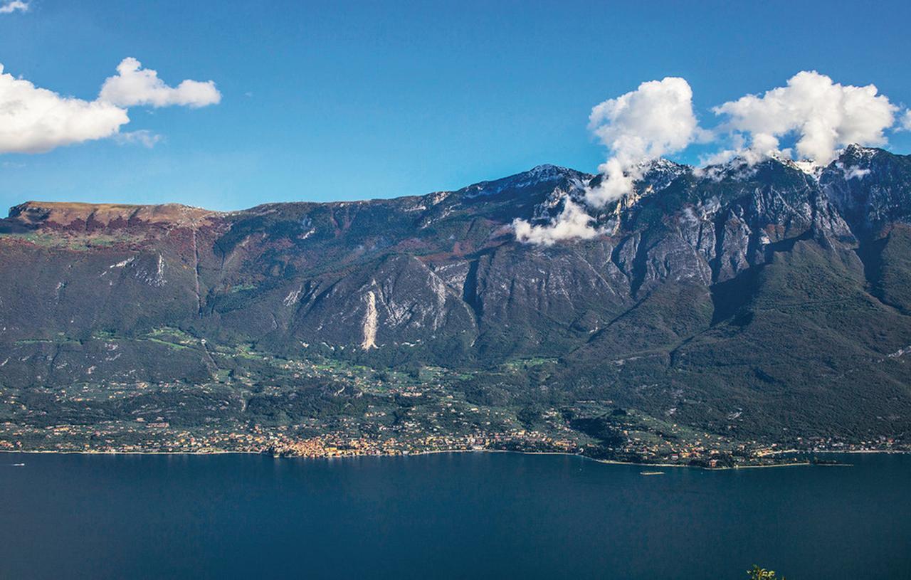 Casa Vacanze Regina Del Lago Tremosine Exterior foto